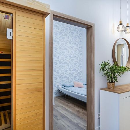 Csengery Deluxe Home With Balcony Budapest Luaran gambar