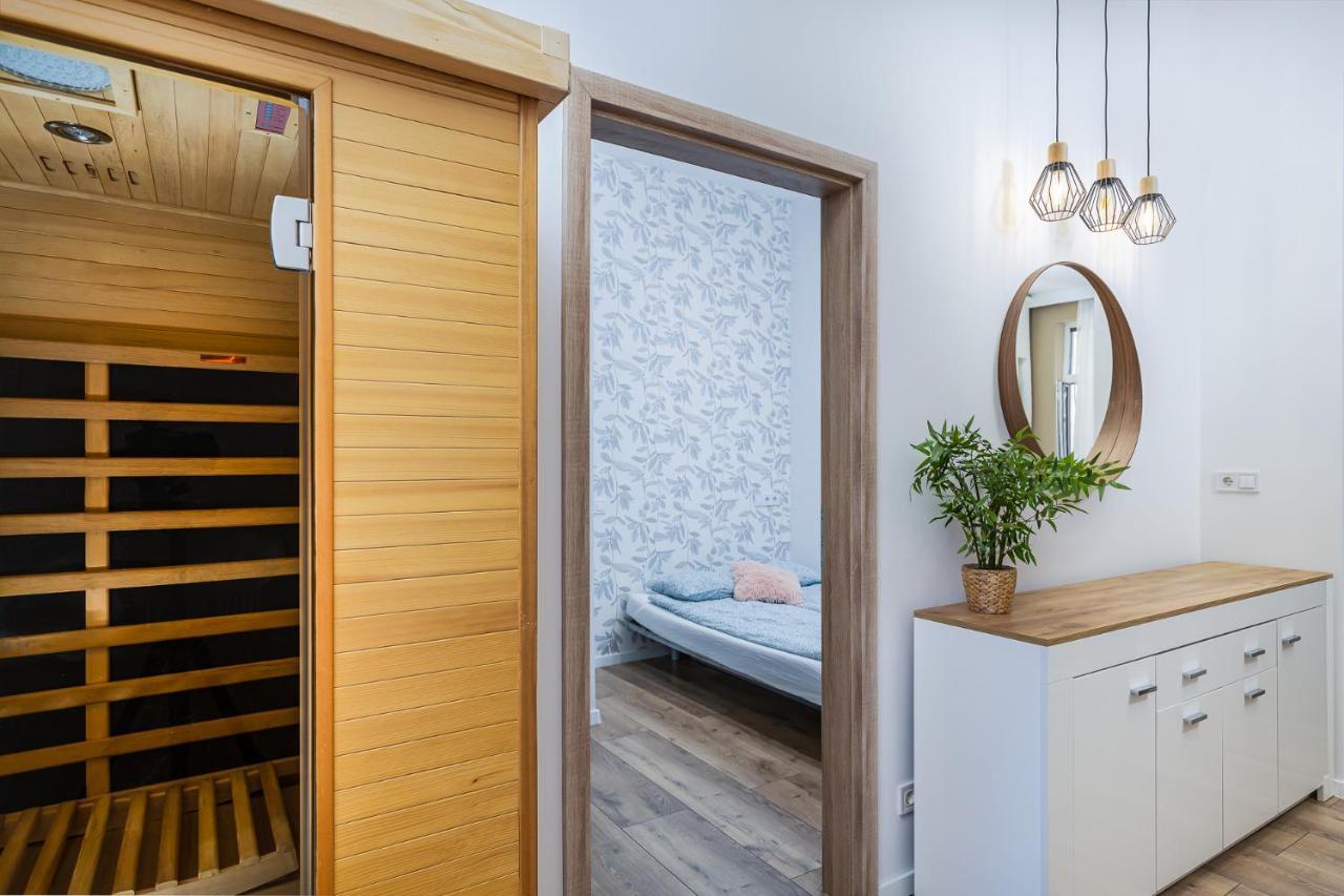 Csengery Deluxe Home With Balcony Budapest Luaran gambar