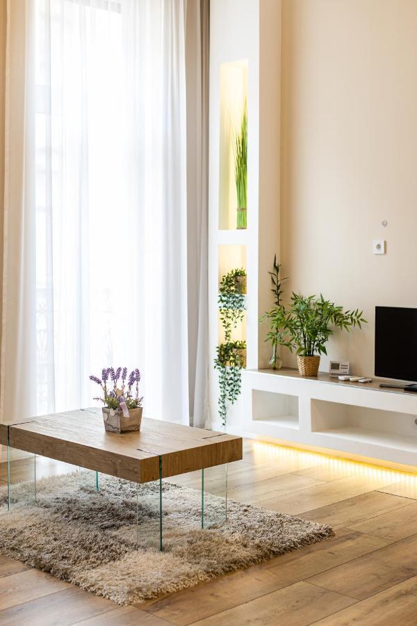 Csengery Deluxe Home With Balcony Budapest Luaran gambar